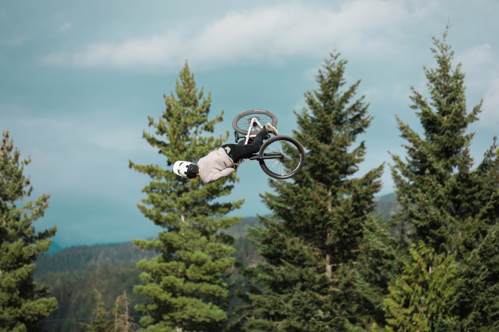 personal style-photography-squamish photography-alenka mali-whistler photography-whistler crankworx 2019